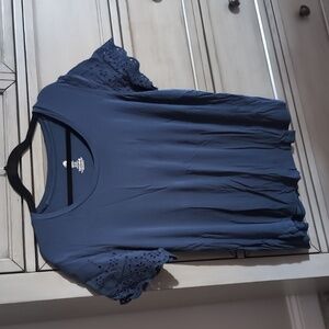 Everyday Eyelet Nursing & Maternity T-shirt | Navy